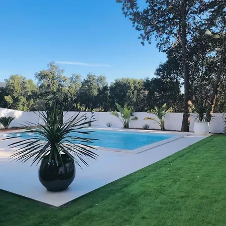 Grande Ste-maxime Au Calme Piscine Et Jardin *