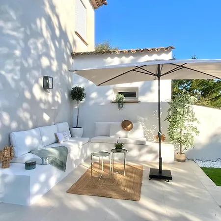 Grande Ste-maxime Au Calme Piscine Et Jardin * Sainte-Maxime